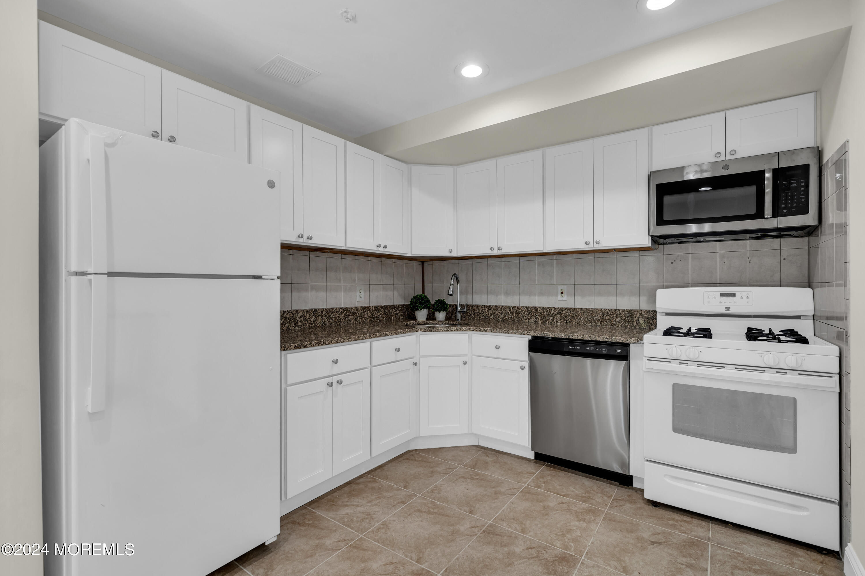 134 College Drive, 134