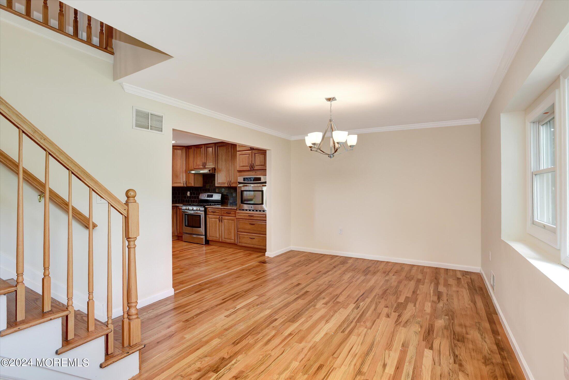 19 Longview Avenue