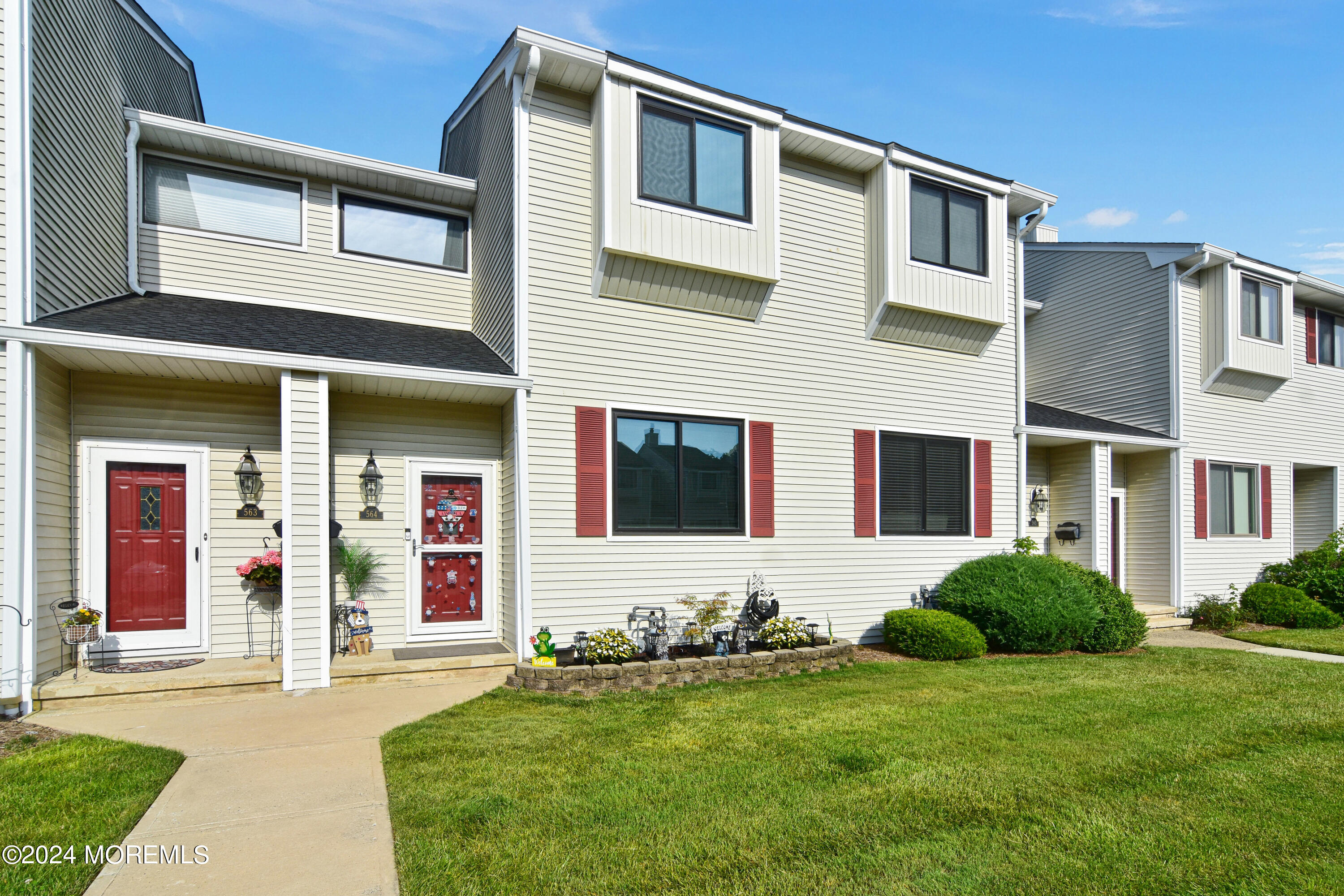 564 Clubhouse Drive