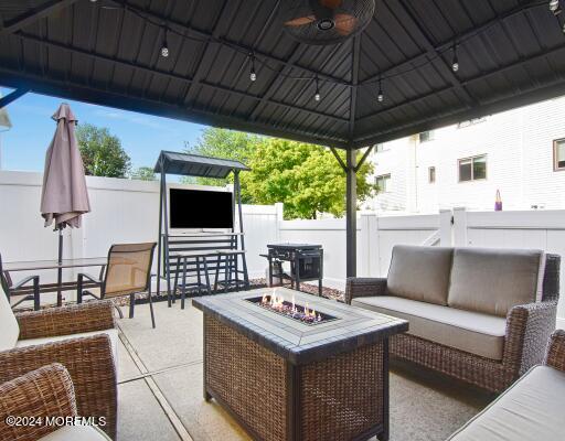 564 Clubhouse Drive