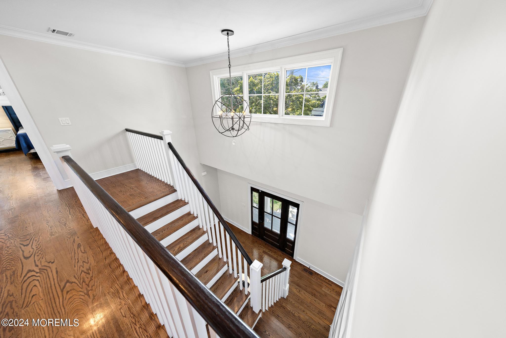 34 Hendrickson Place