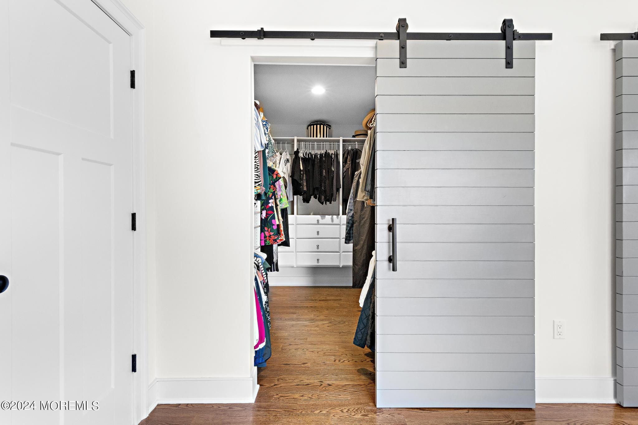 34 Hendrickson Place