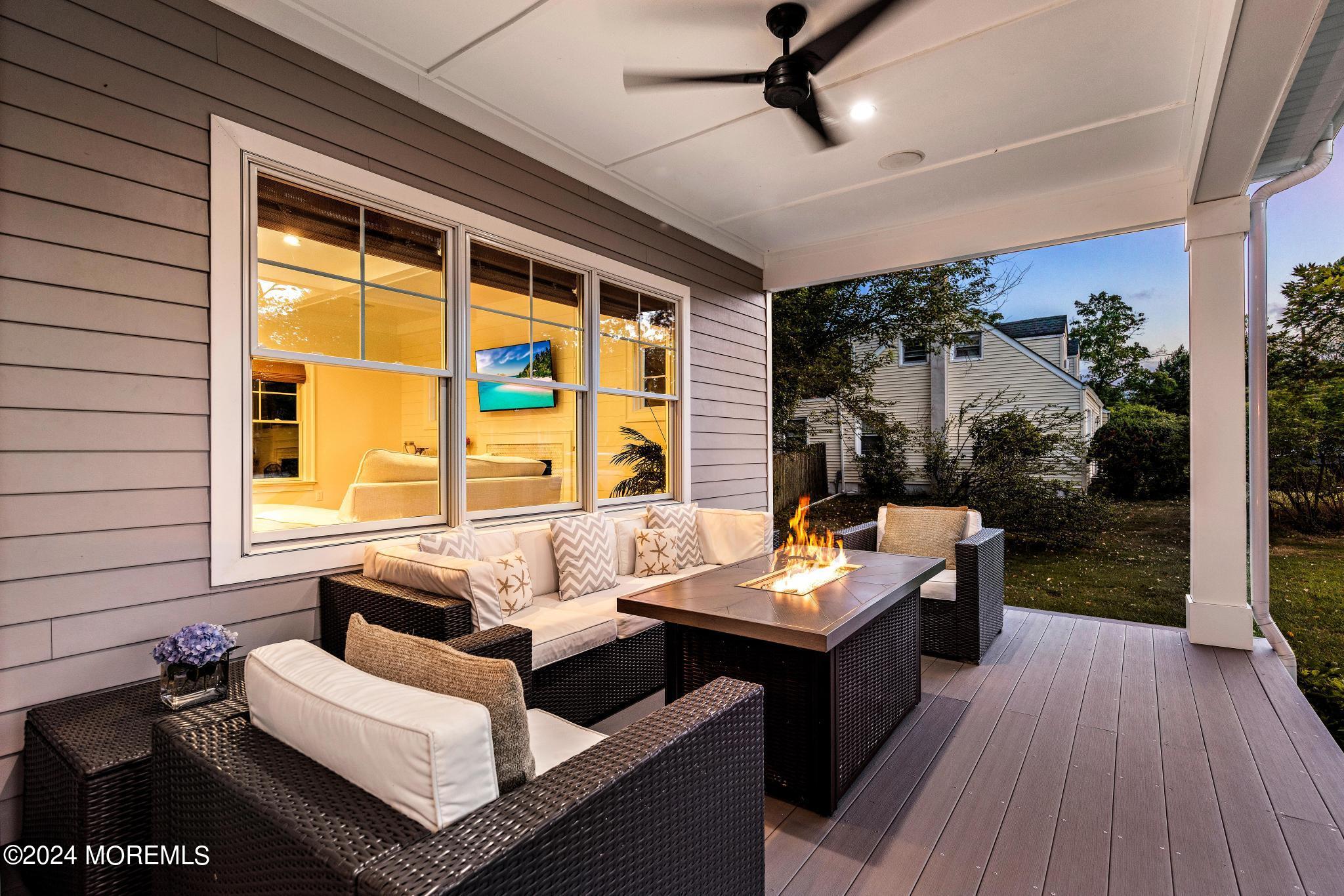 34 Hendrickson Place