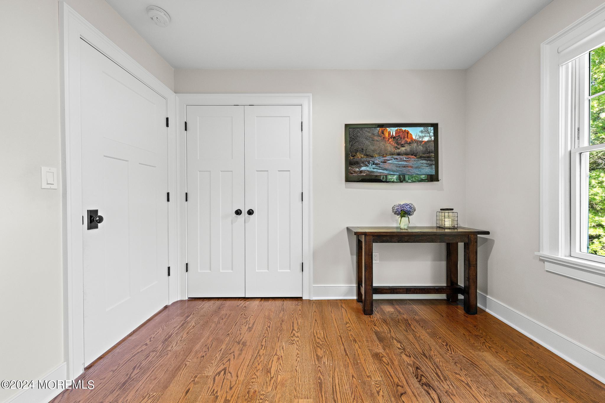 34 Hendrickson Place