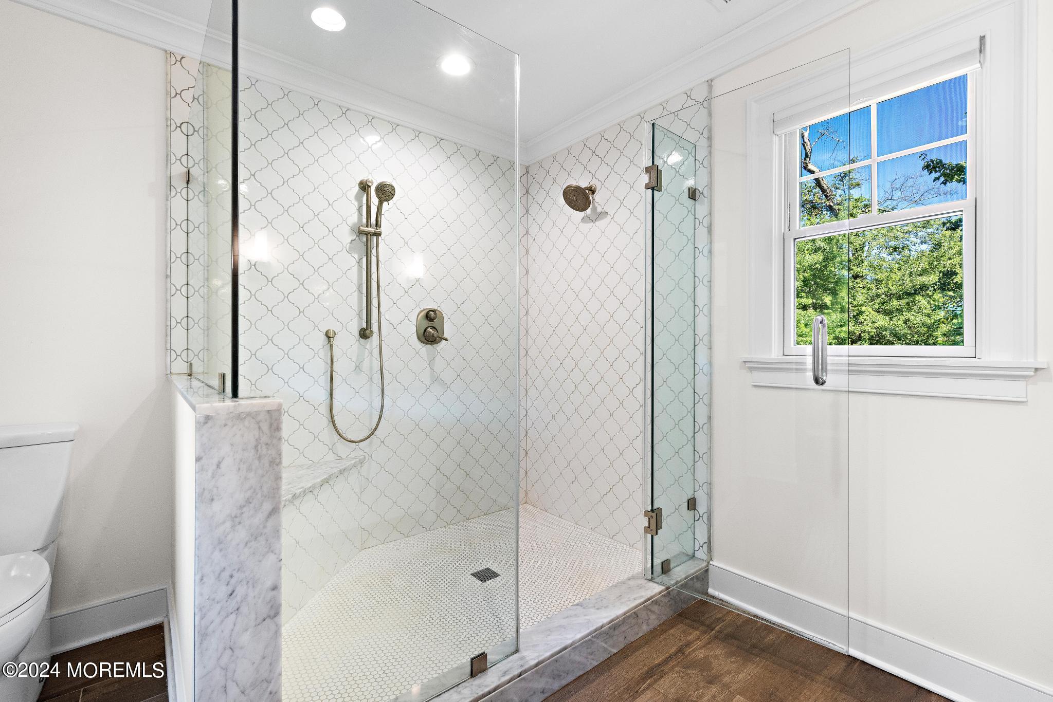 34 Hendrickson Place