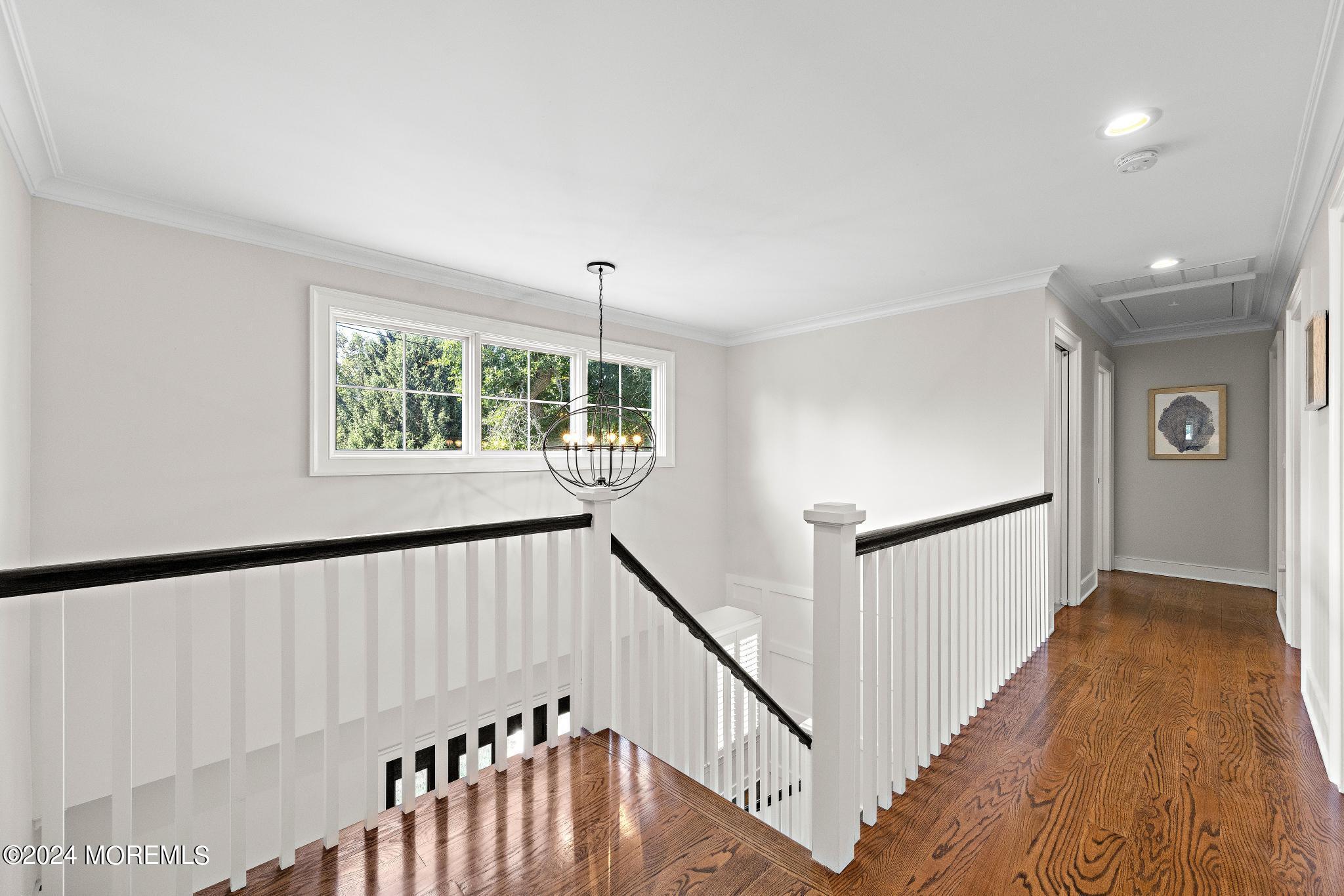 34 Hendrickson Place