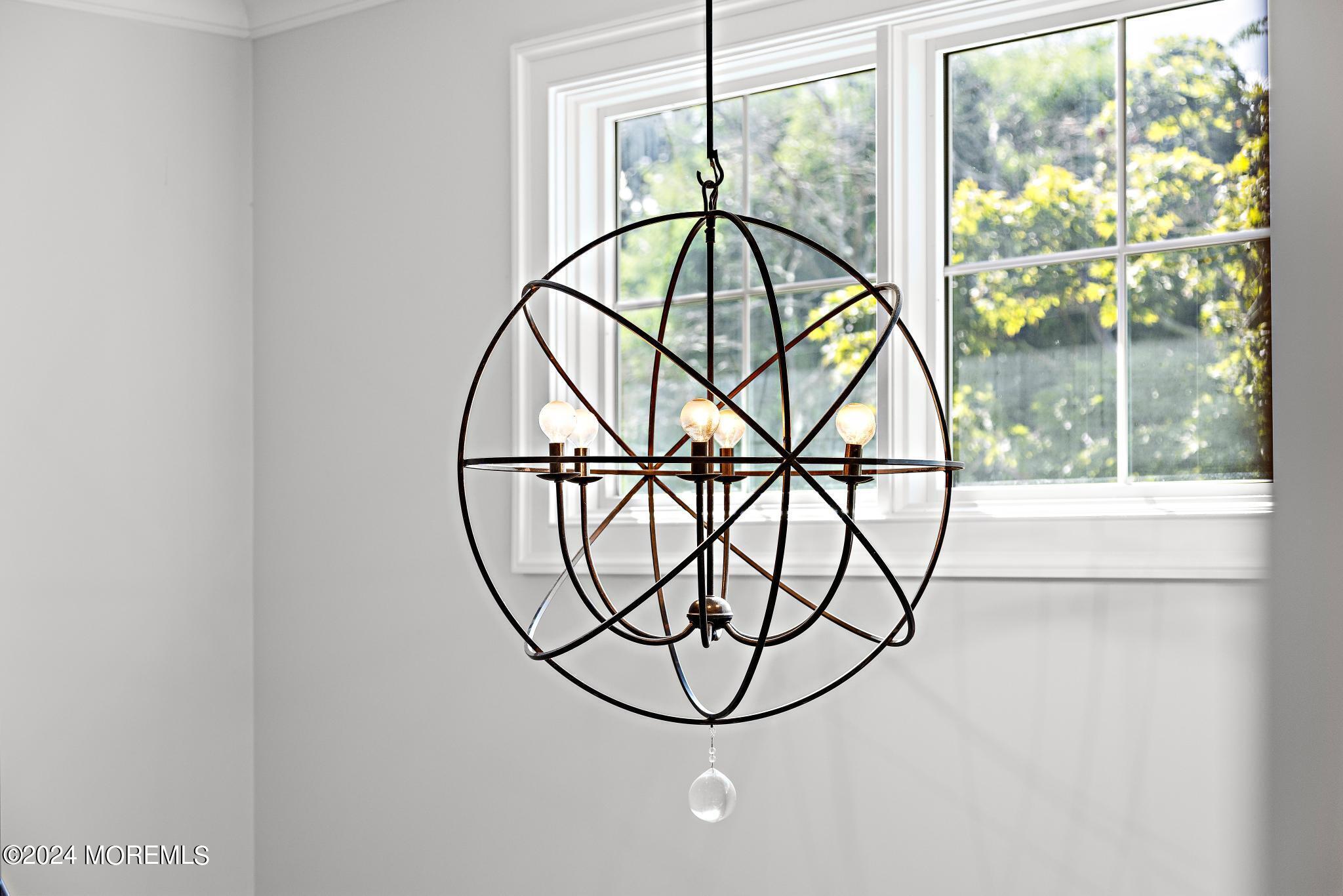 34 Hendrickson Place