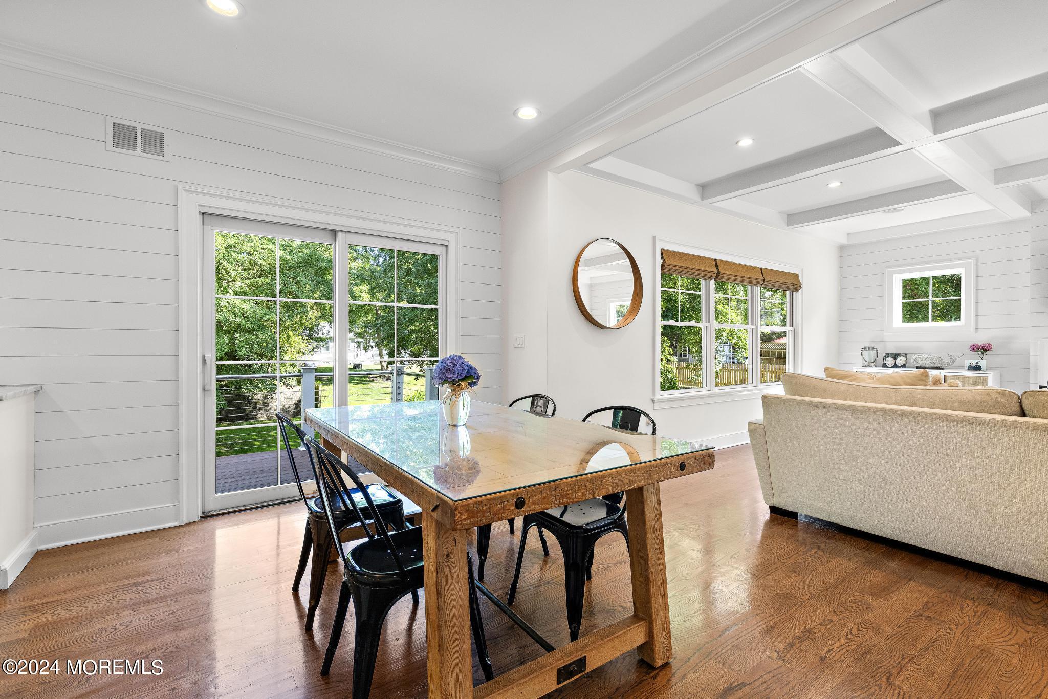 34 Hendrickson Place