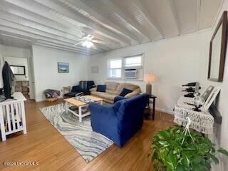 38 E Avalon Avenue