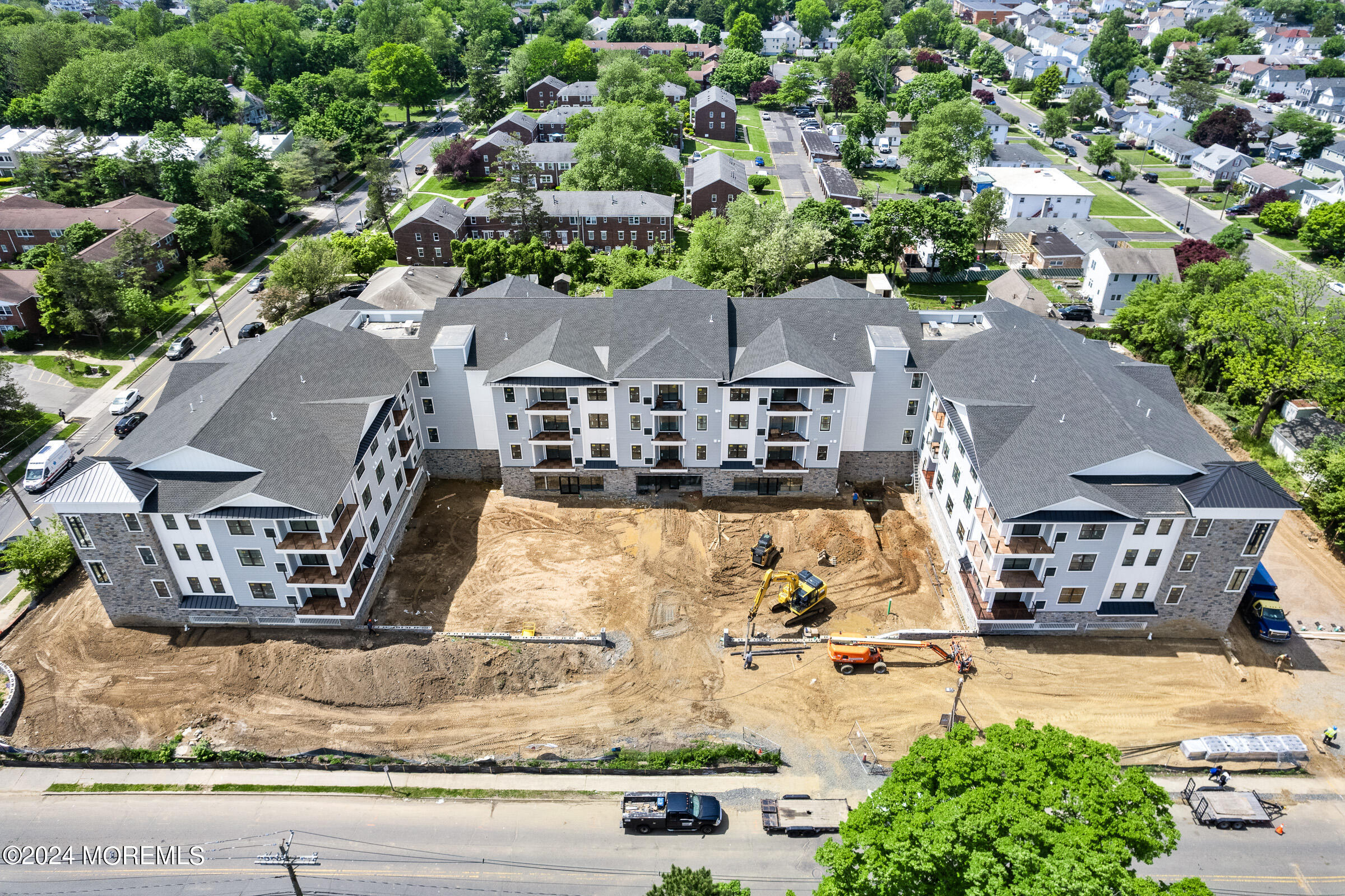 298 Westwood Avenue, 201