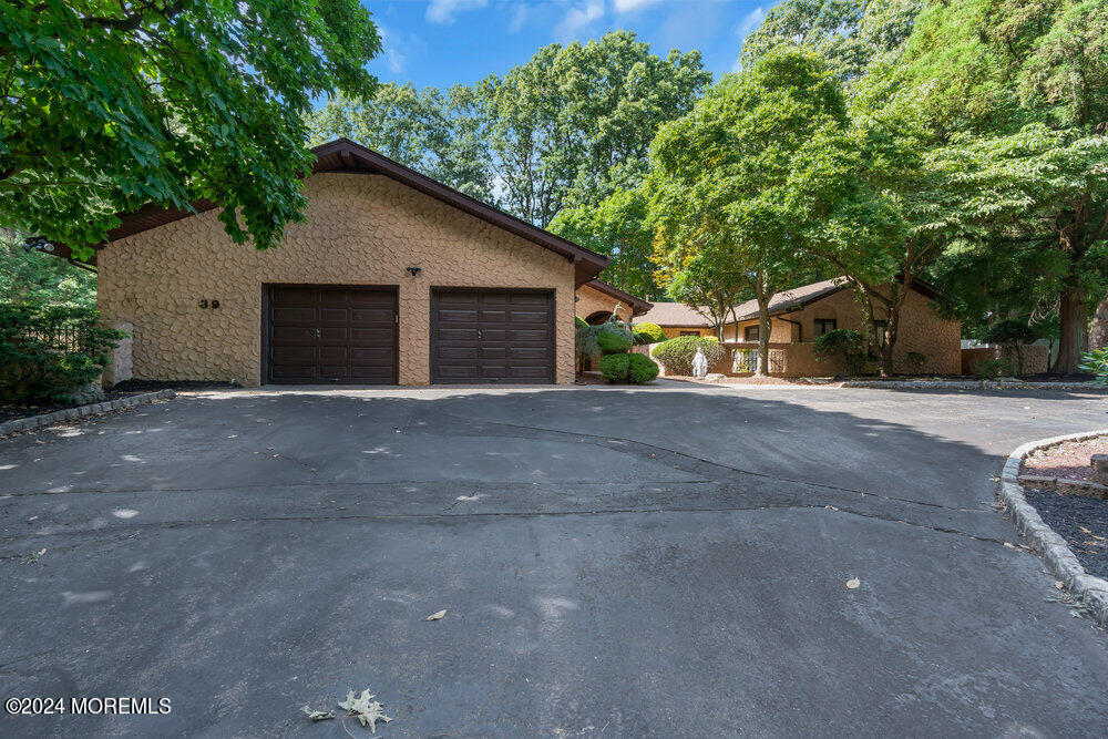 39 Seven Oaks Circle