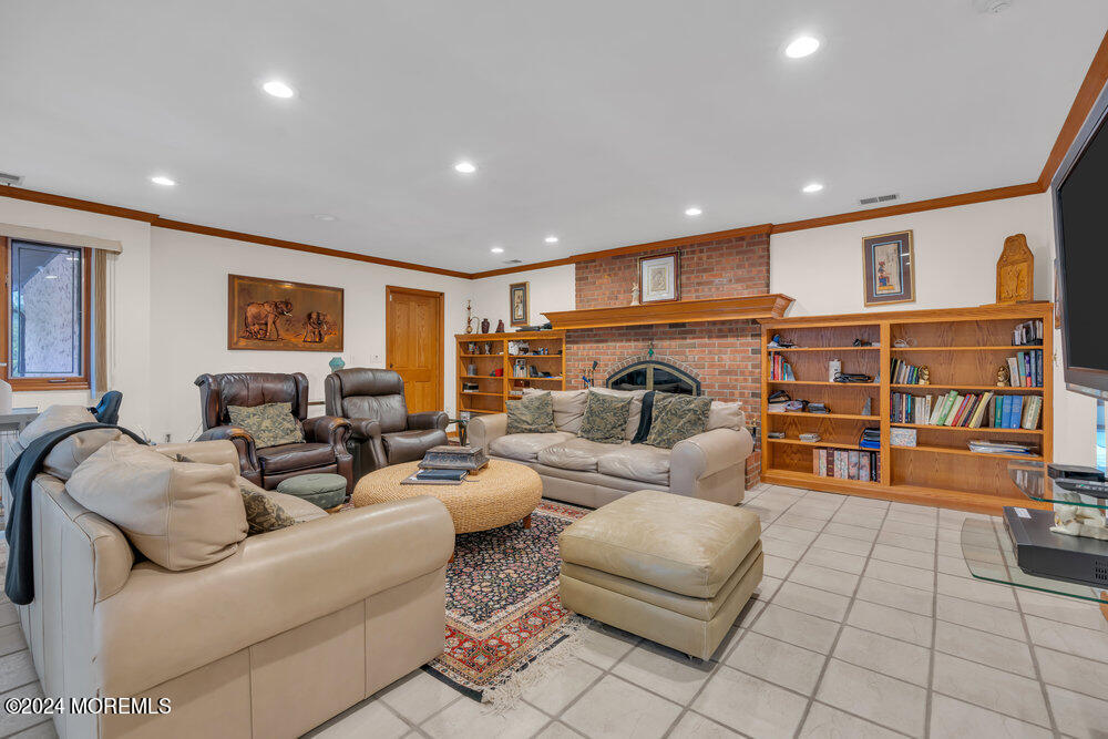 39 Seven Oaks Circle