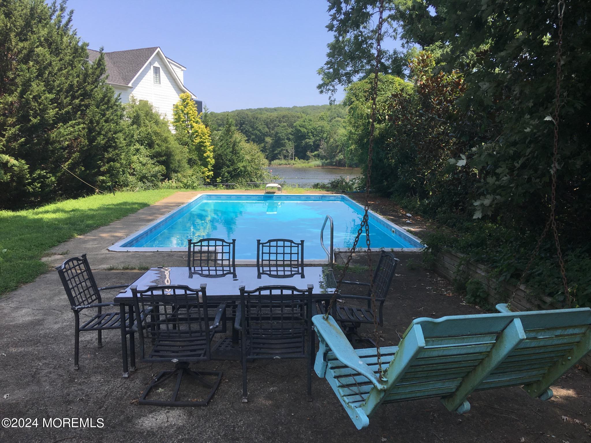 483 Locust Point Road