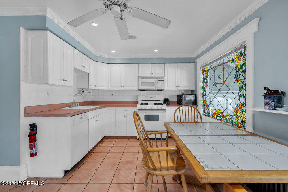 26 Evergreen Avenue
