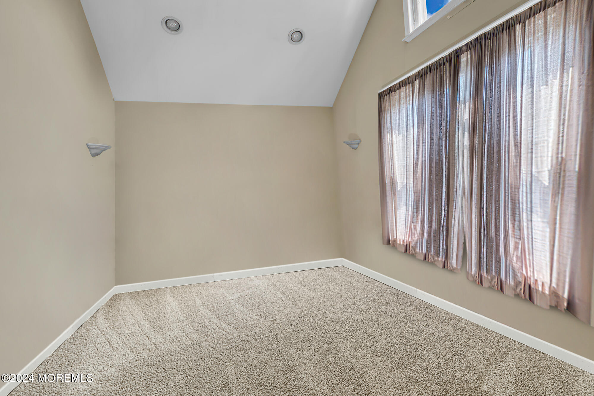 26 Evergreen Avenue