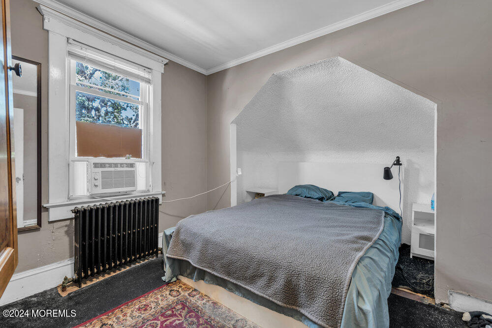 26 Evergreen Avenue