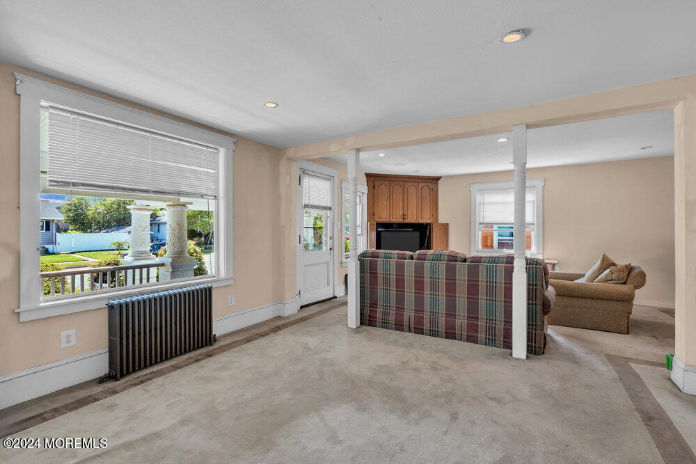 26 Evergreen Avenue