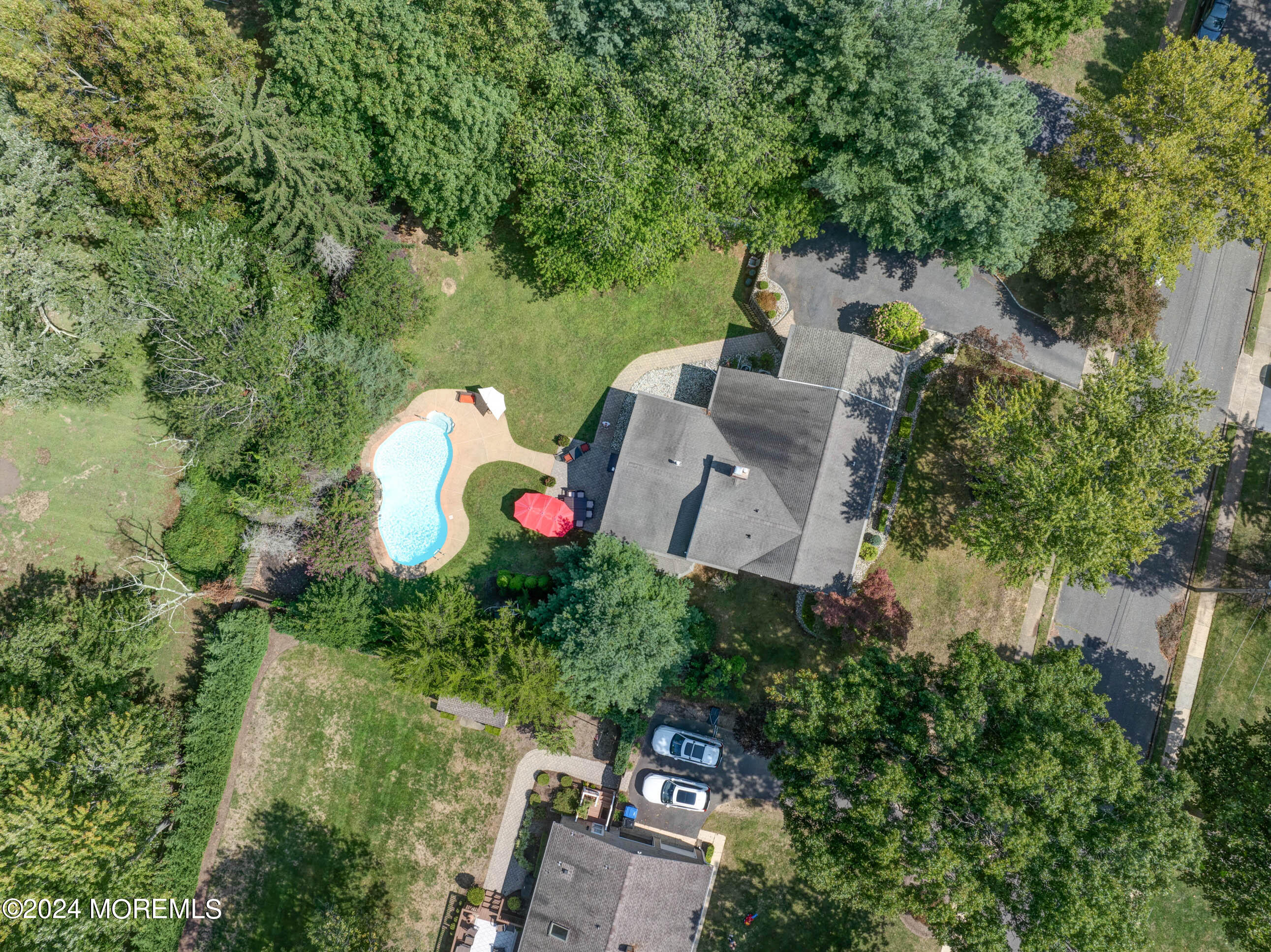 10 Troon Court