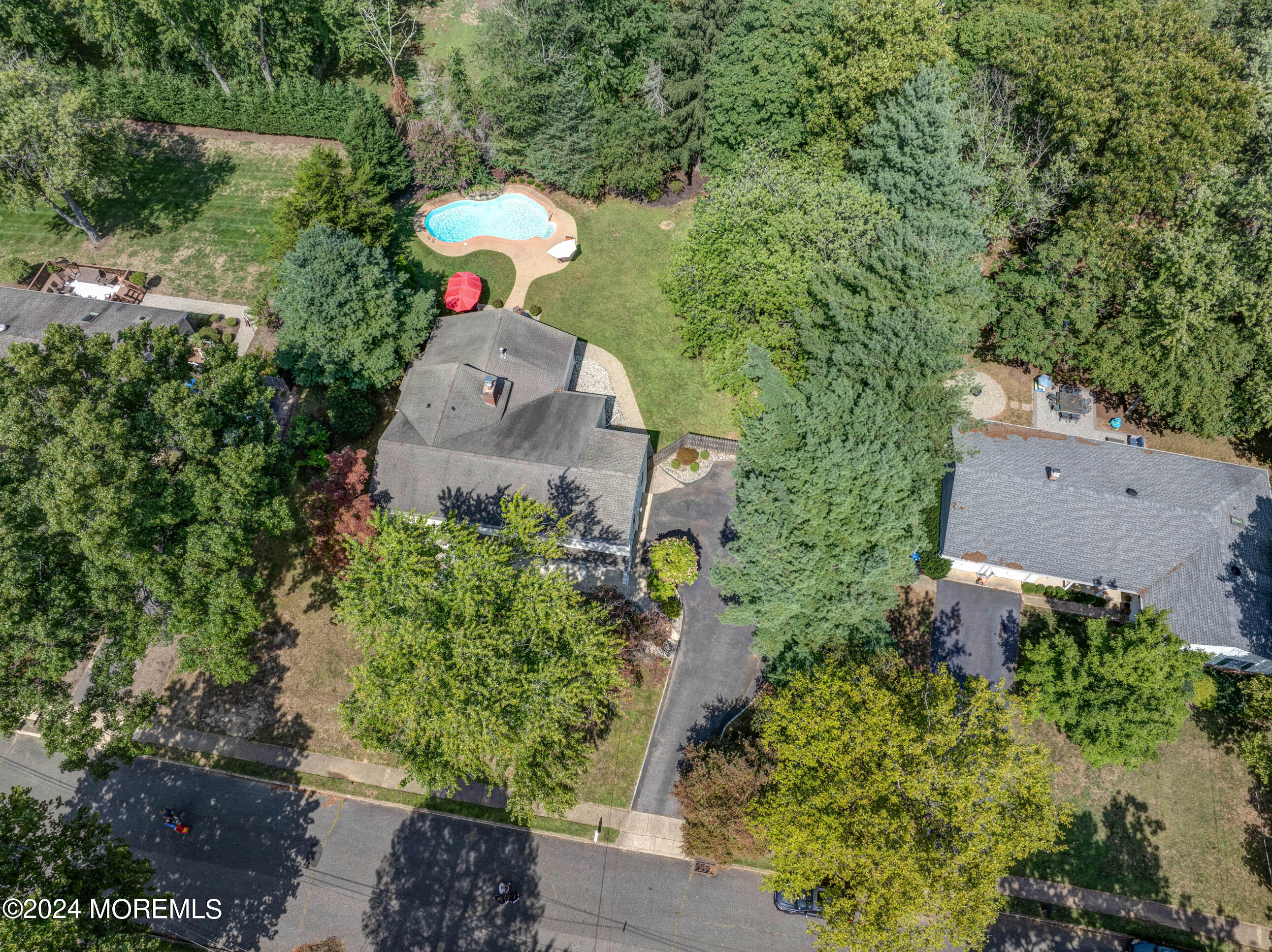 10 Troon Court