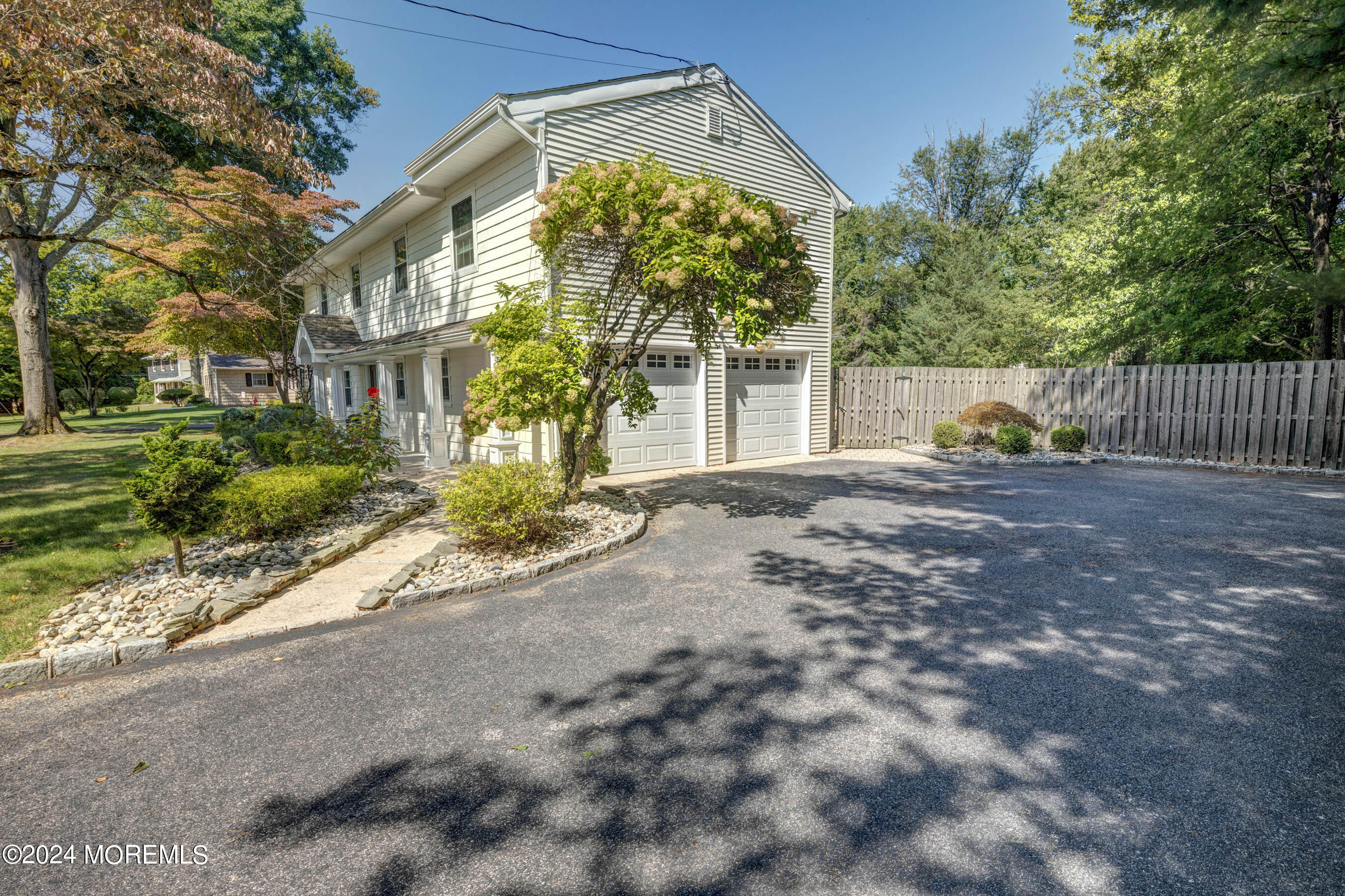 10 Troon Court