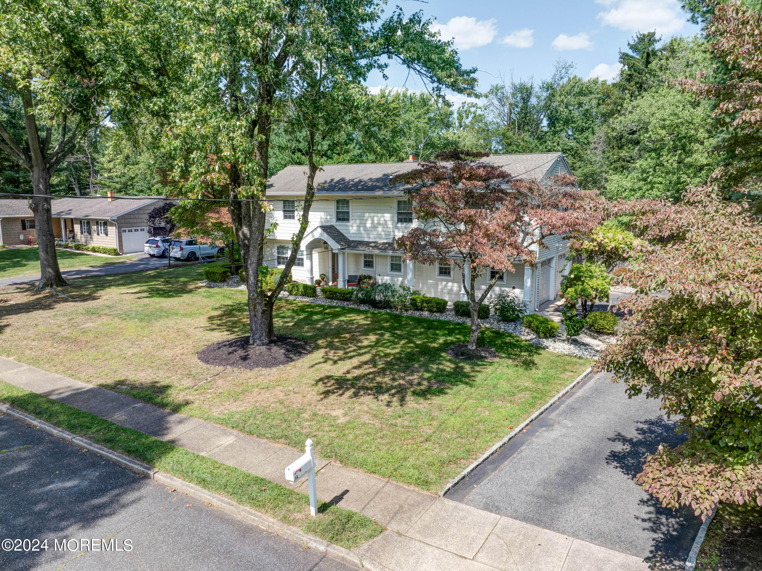 10 Troon Court
