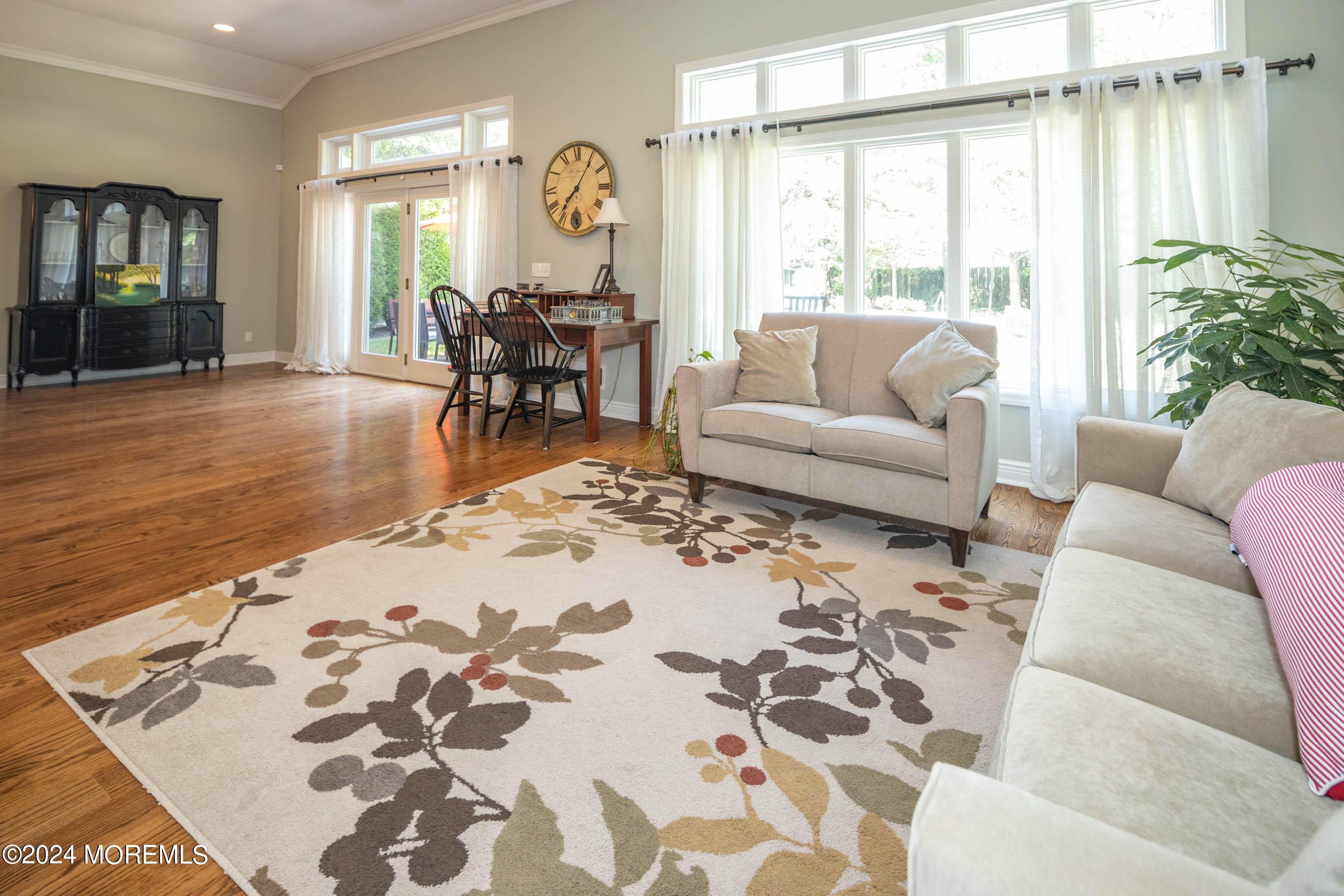 10 Troon Court