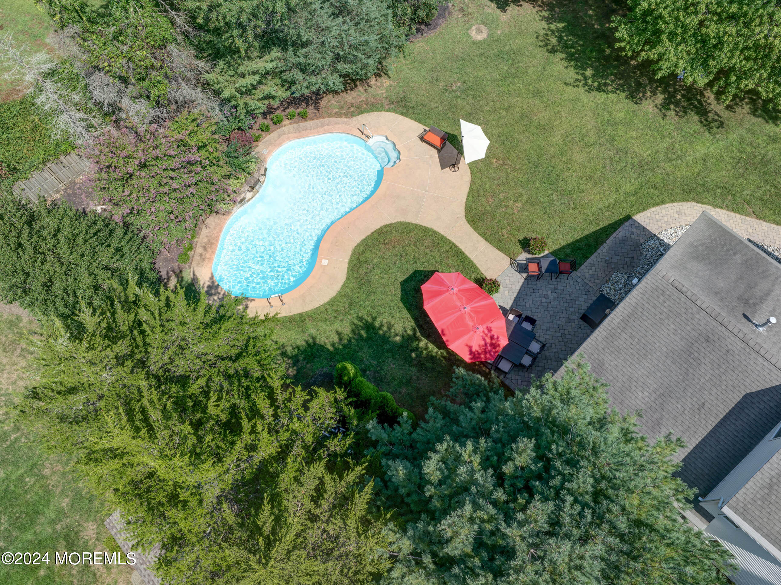 10 Troon Court