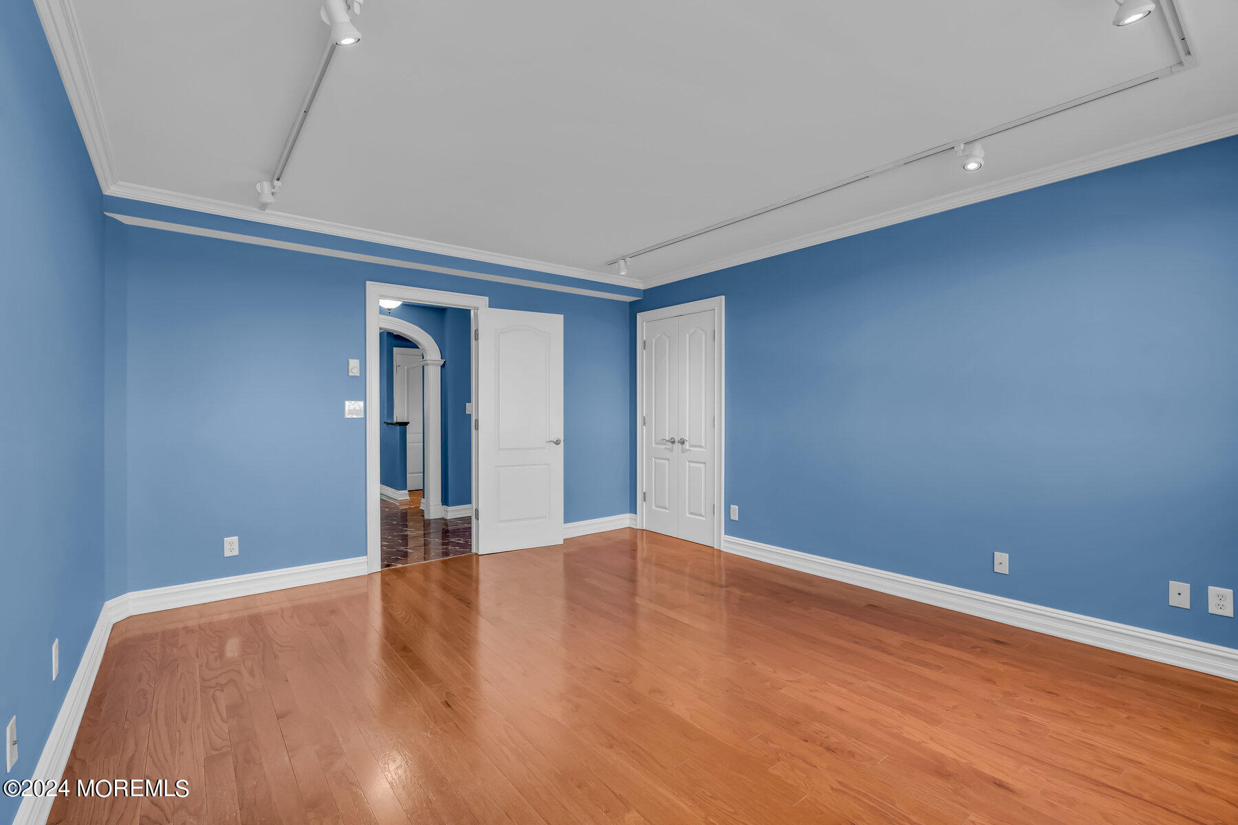 55 Ocean Avenue, 5A