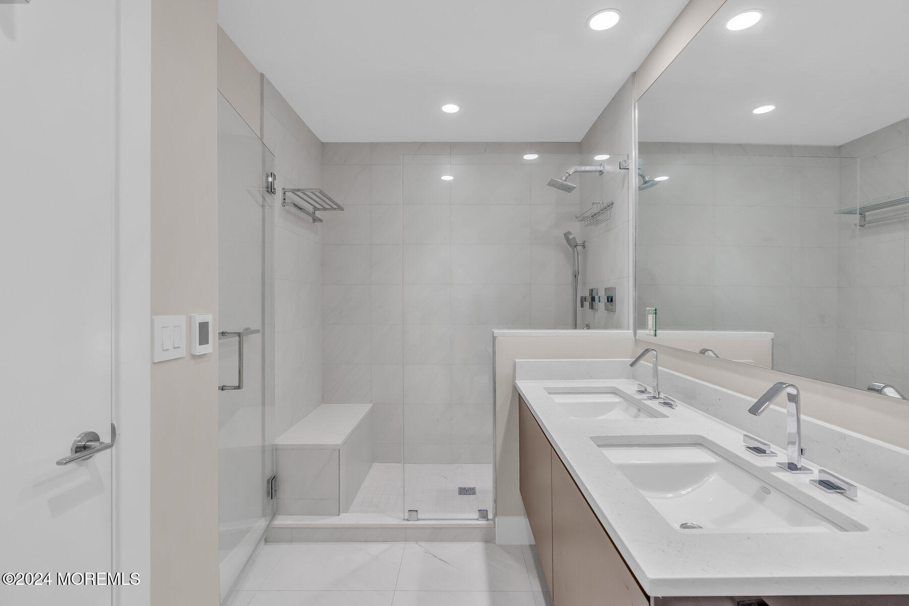 350 Ocean Avenue, 208