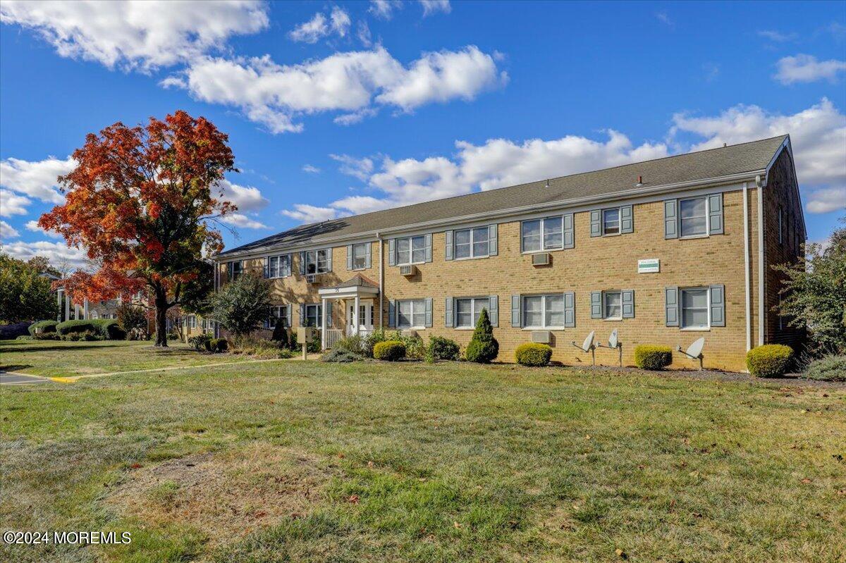 75 Stonehurst Boulevard, A