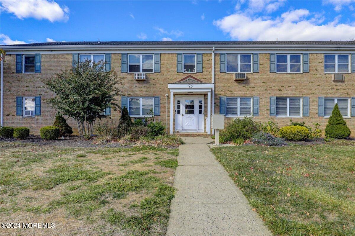 75 Stonehurst Boulevard, A