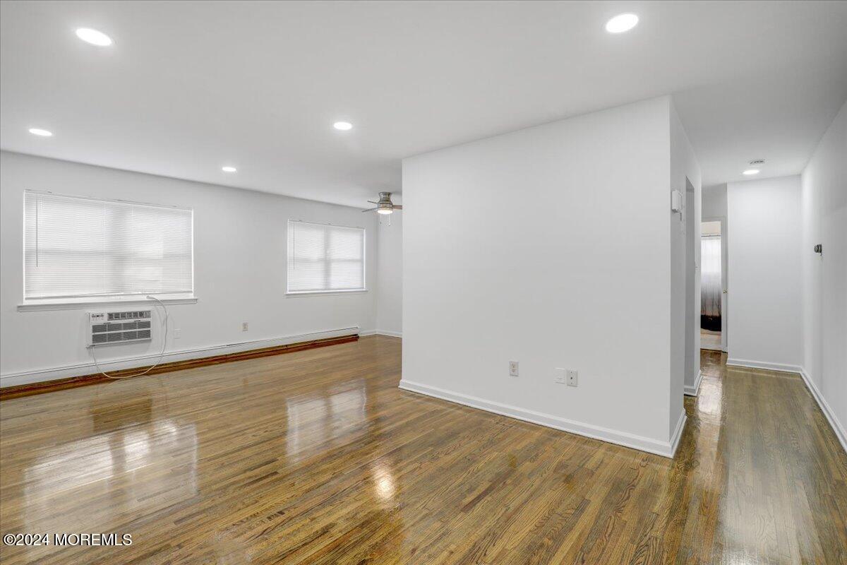 75 Stonehurst Boulevard, A