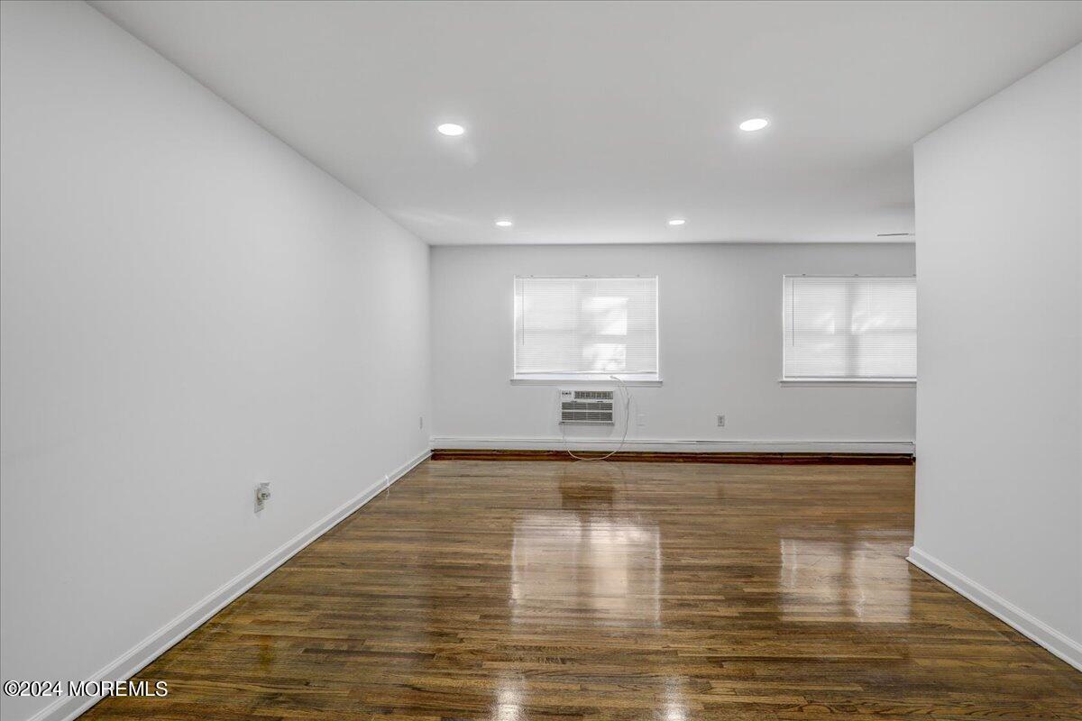 75 Stonehurst Boulevard, A