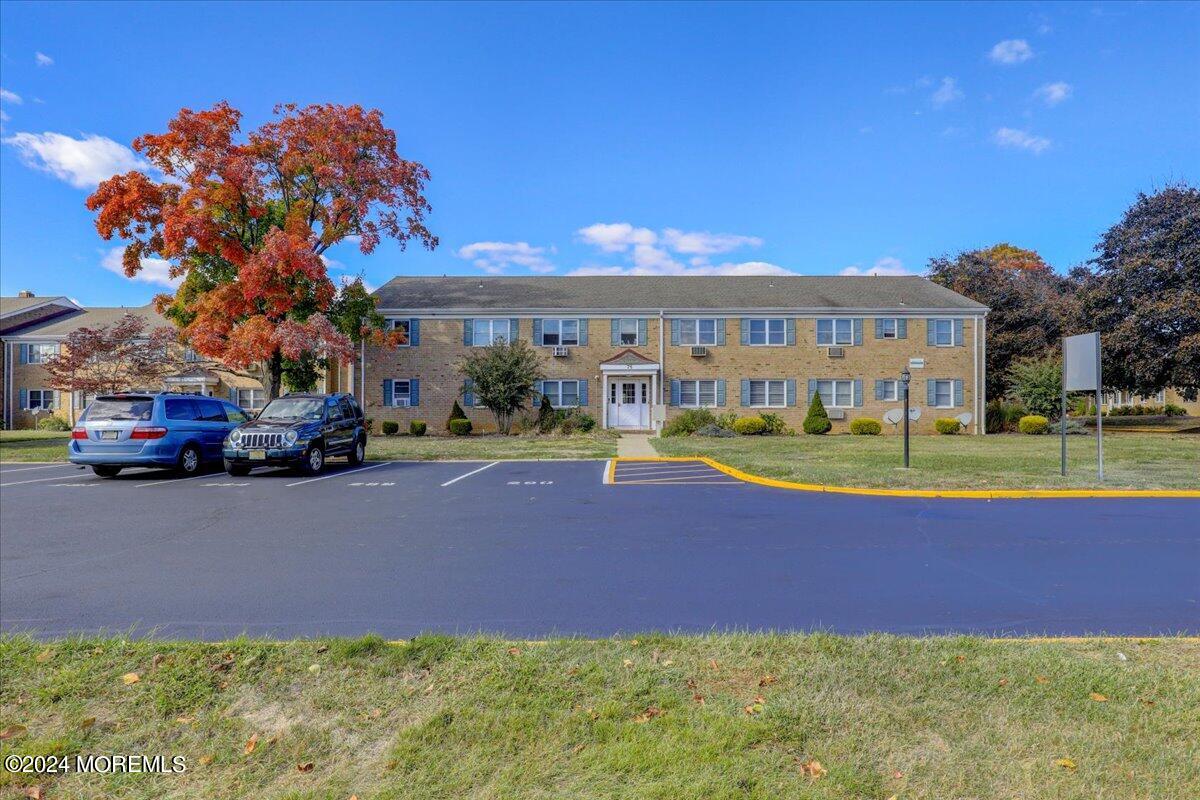 75 Stonehurst Boulevard, A