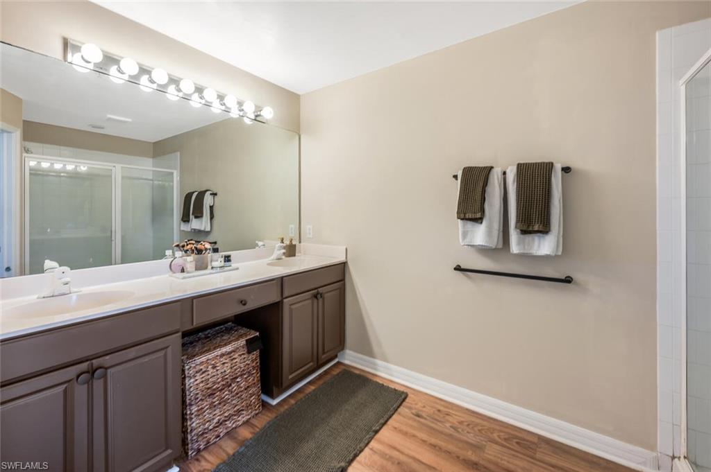 1028 Hampton CIR # 63