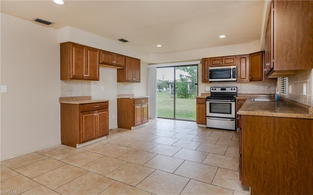 1145 SE 19th TER