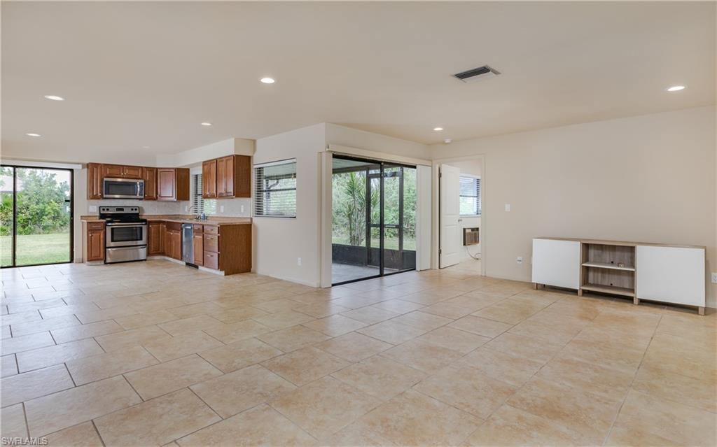 1145 SE 19th TER