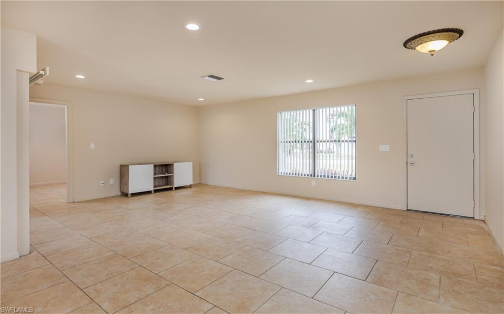 1145 SE 19th TER
