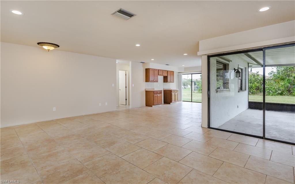 1145 SE 19th TER