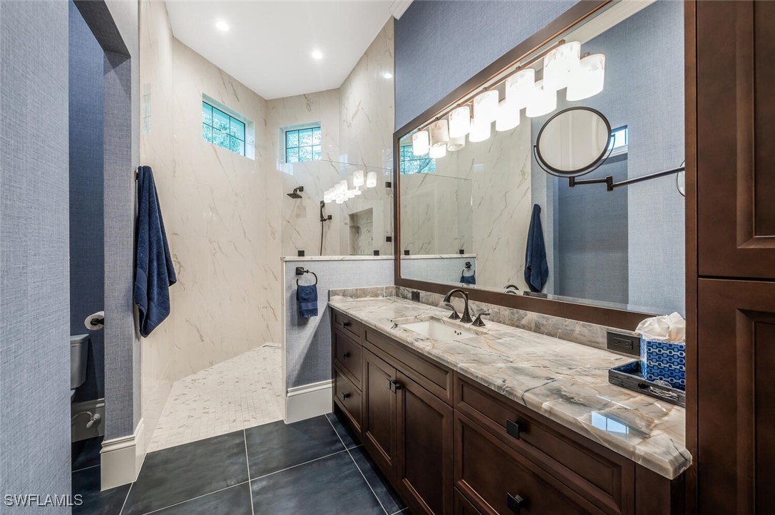 13660 Pondview CIR