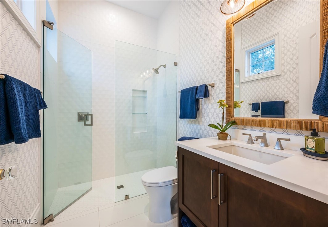 13660 Pondview CIR