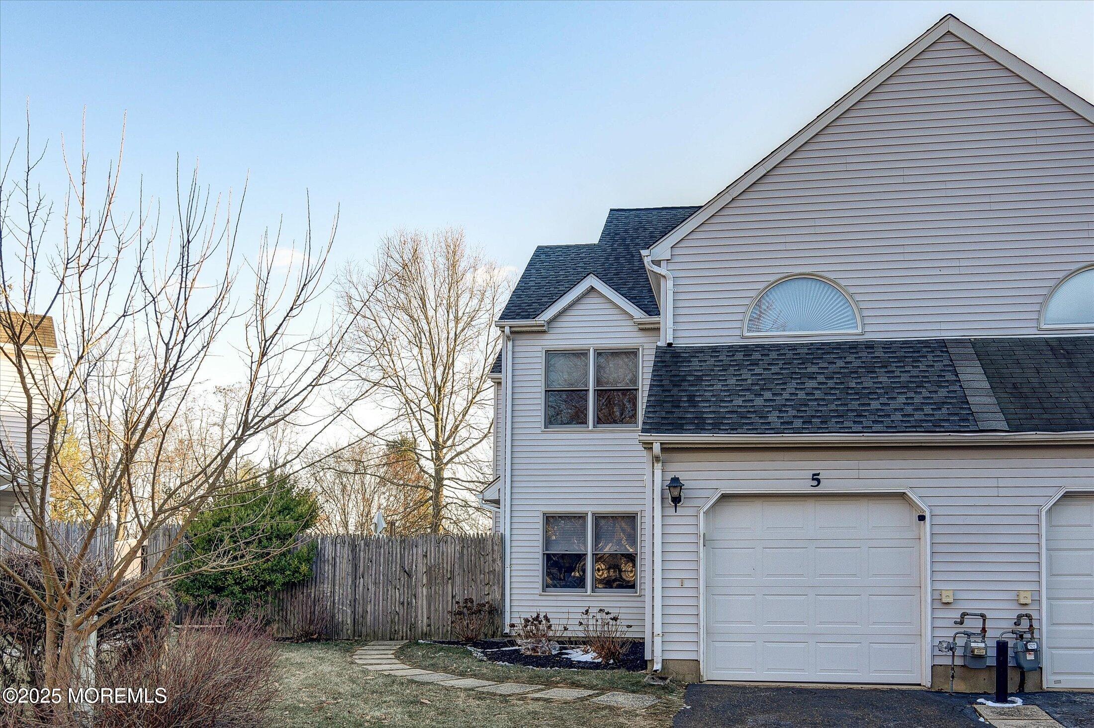 5 Emerson Court
