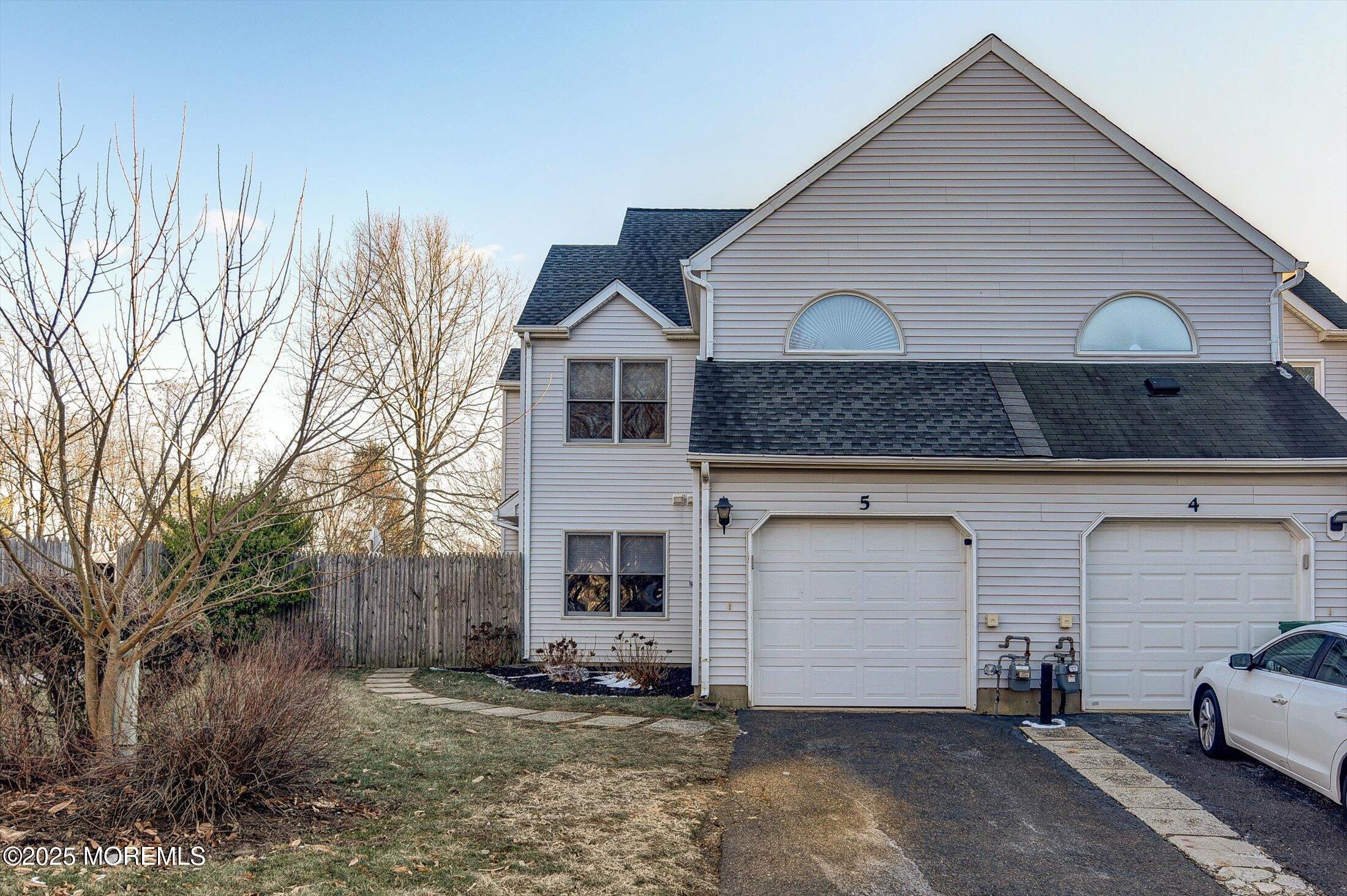 5 Emerson Court
