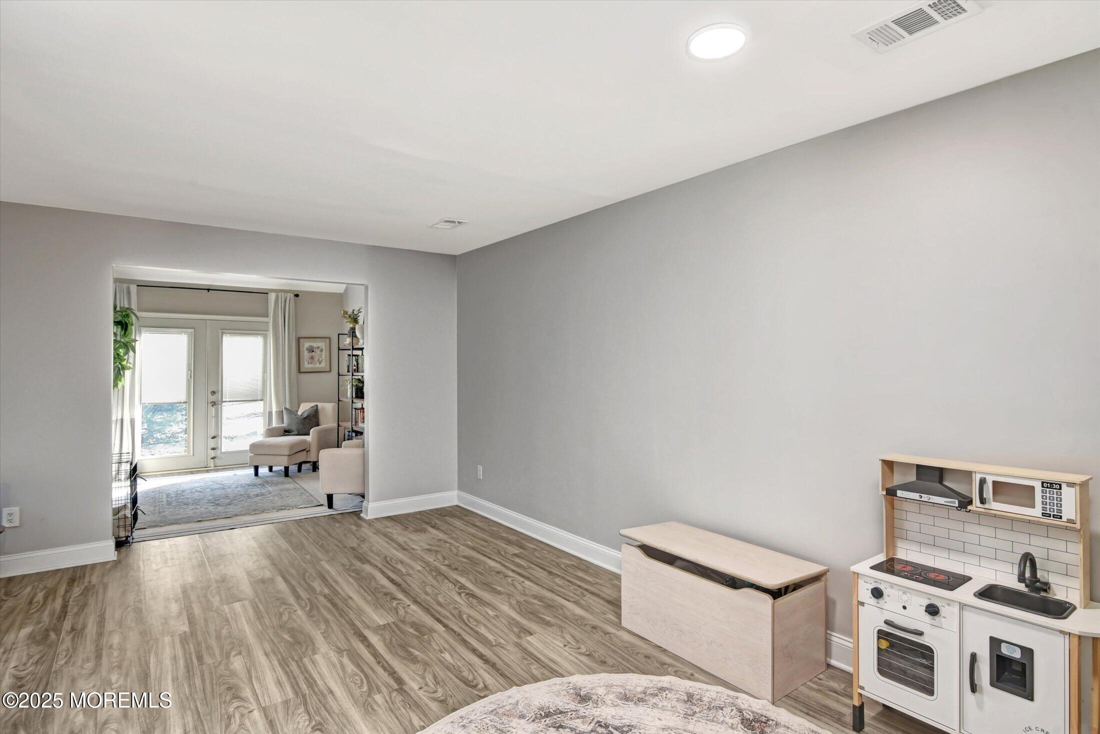 5 Emerson Court