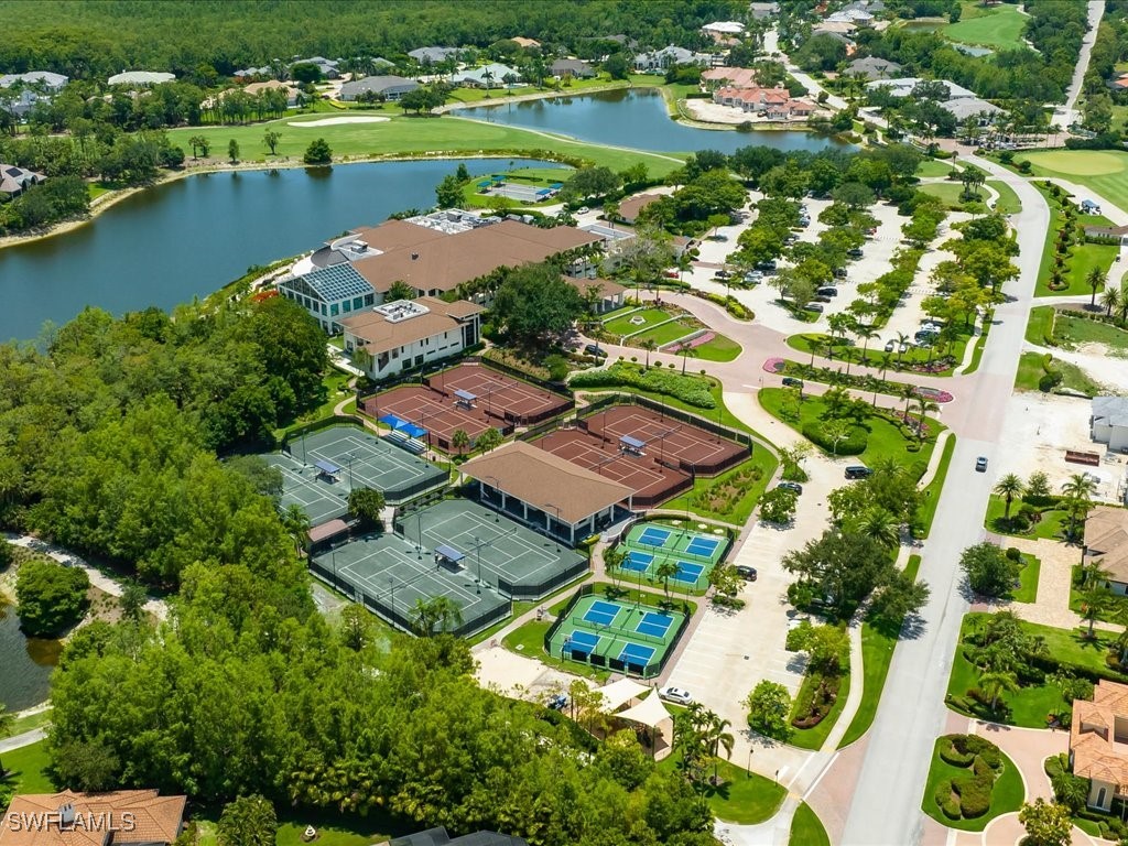28732 La Caille DR