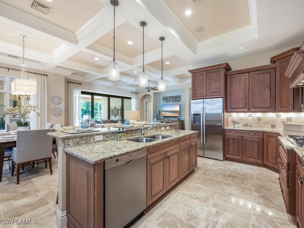 28732 La Caille DR