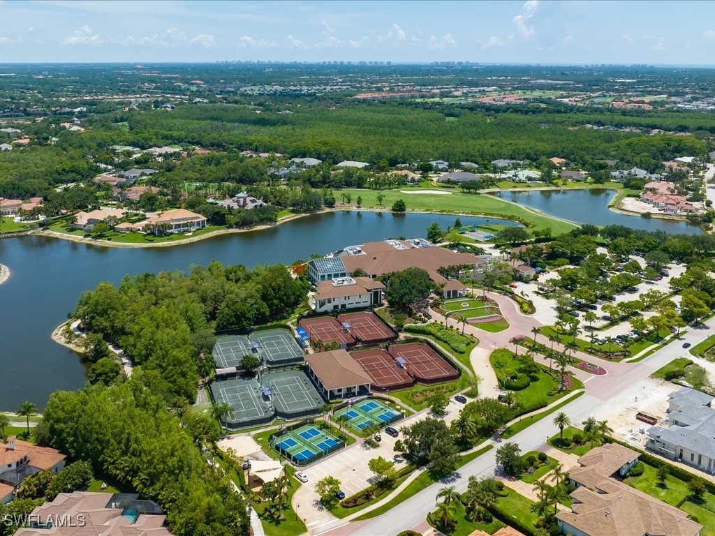 28732 La Caille DR