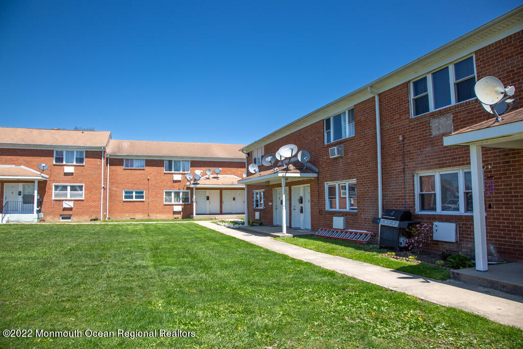 65 Steiner Avenue Apt 15