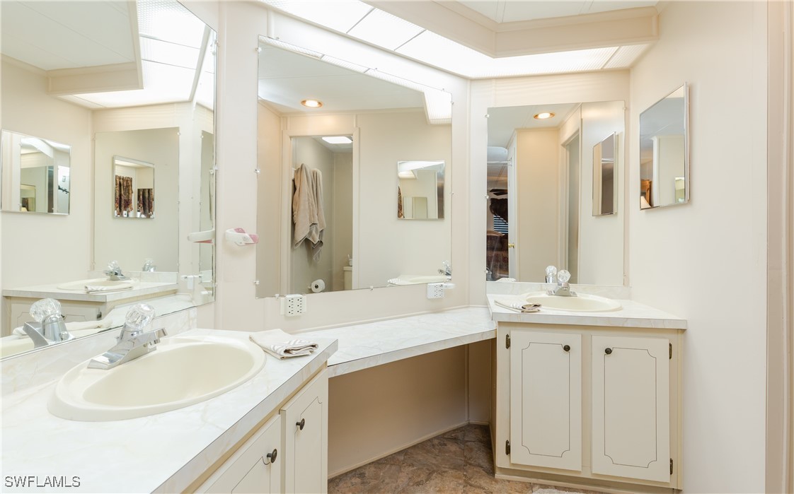 66 Sunset CIR