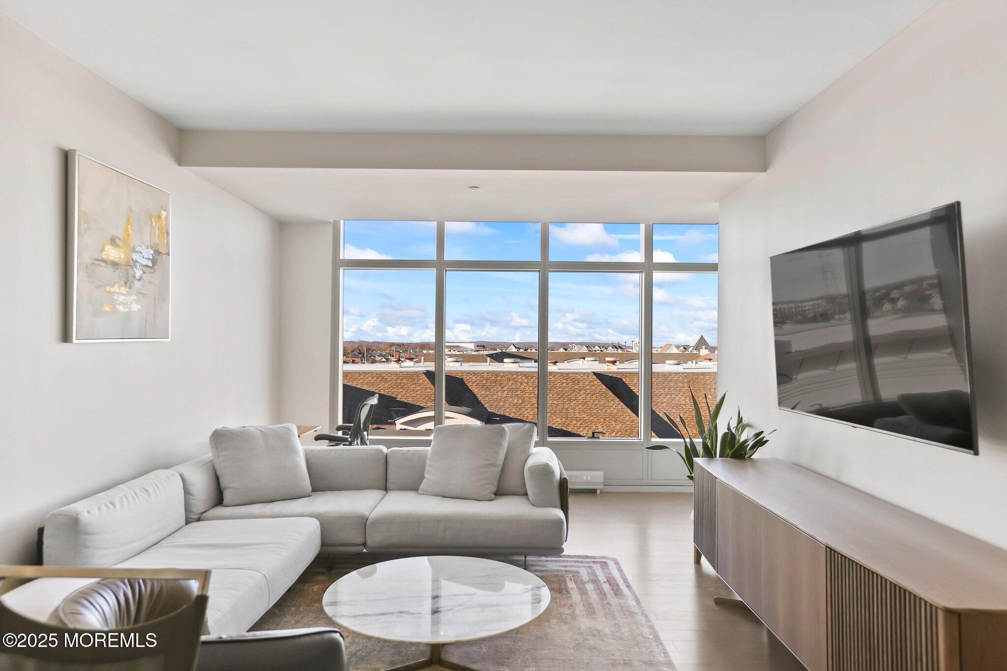 30 Melrose Terrace 503